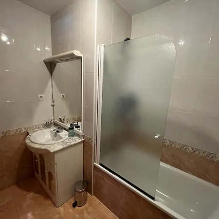 Maison Familiale 3 Chambres, 8 Couchages, Piscine Et Aires De Loisirs Communautaires, Сasa de vacaciones Gran Alacant