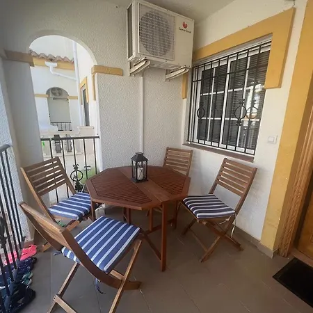 Maison Familiale 3 Chambres, 8 Couchages, Piscine Et Aires De Loisirs Communautaires, Holiday home